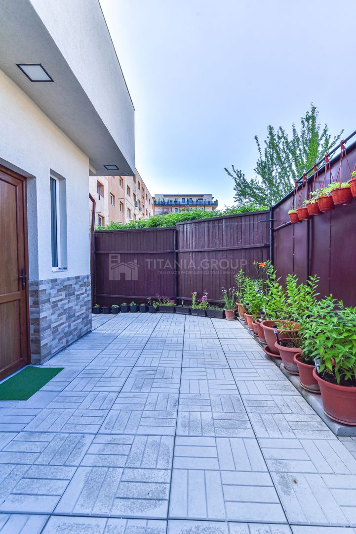 Casa zona centrala, curte individuala - Poză 13