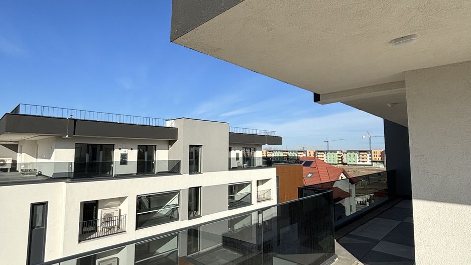 2 CAMERE-PANOURI FOTOVOLTAICE - ROMCO REZIDENTIA-COMISION 0! - Poză 2