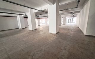 Spatiu comercial 600 mp vitrine la strada, dublu acces - Poză 6