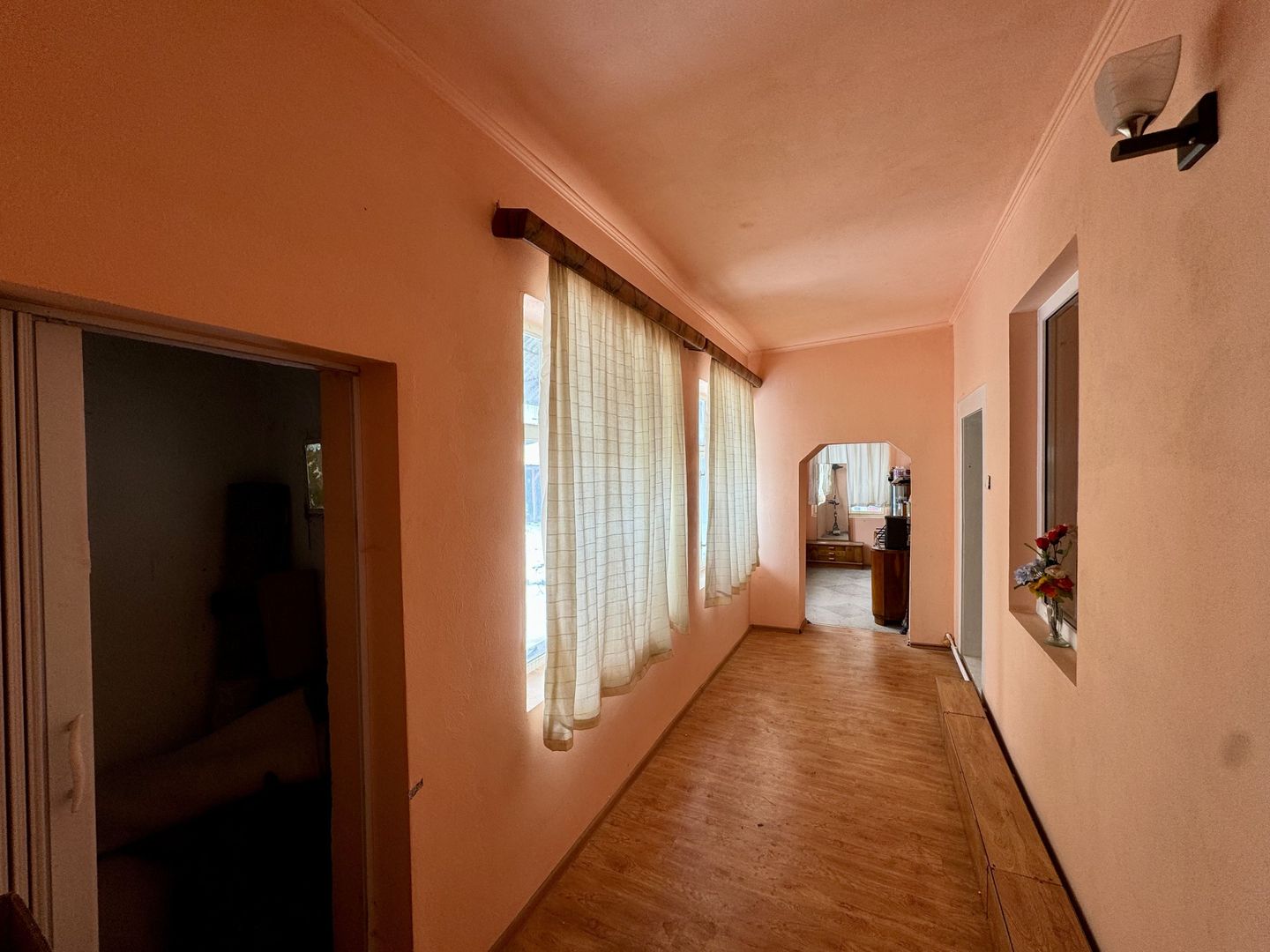 Casă Săsească autentică de vânzare în Râșnov | Teren 720 mp | toate utilitățile - Poză 18