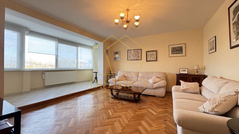 Apartament spatios cu 4 camere si garaj | Spitalul Judetean - Poză 2