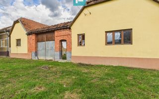 Casă cu 4 camere în Buhani, Dezna - Poză 1