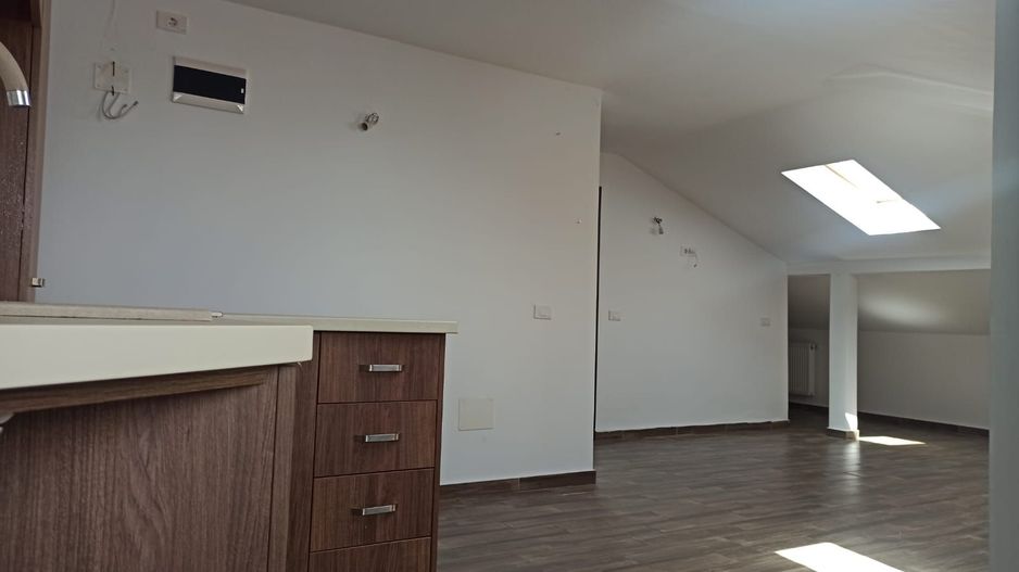 2cam.studio-mansarda-87mp/15min metrou D.Leonida - Poză 4