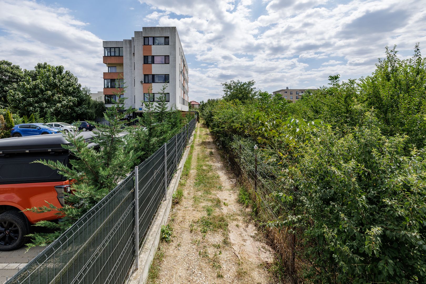 Teren intravilan 1.200 mp, doua loturi, Sector 6 - Poză 12