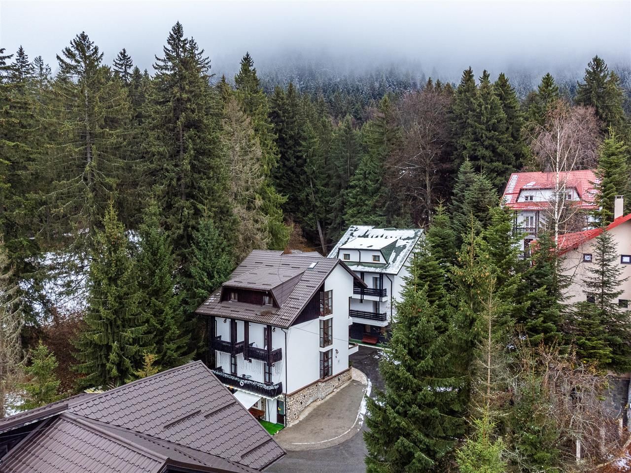 Poveste de iarna, in inima statiunii Poiana Brasov, Romania - Poză 19