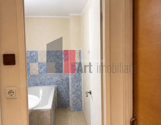 APARTAMENT 4 CAMERE   SEBASTIAN - Poză 8