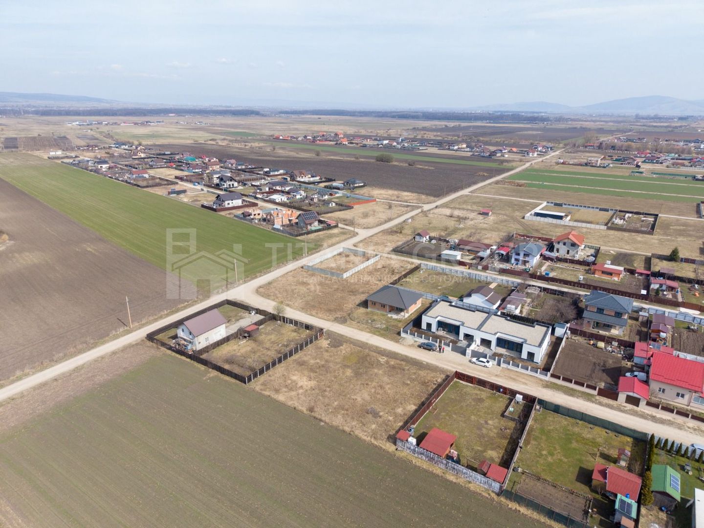 Teren 500 mp, împrejmuit, curent și internet pe teren, cu proiect și autorizație - Poză 17