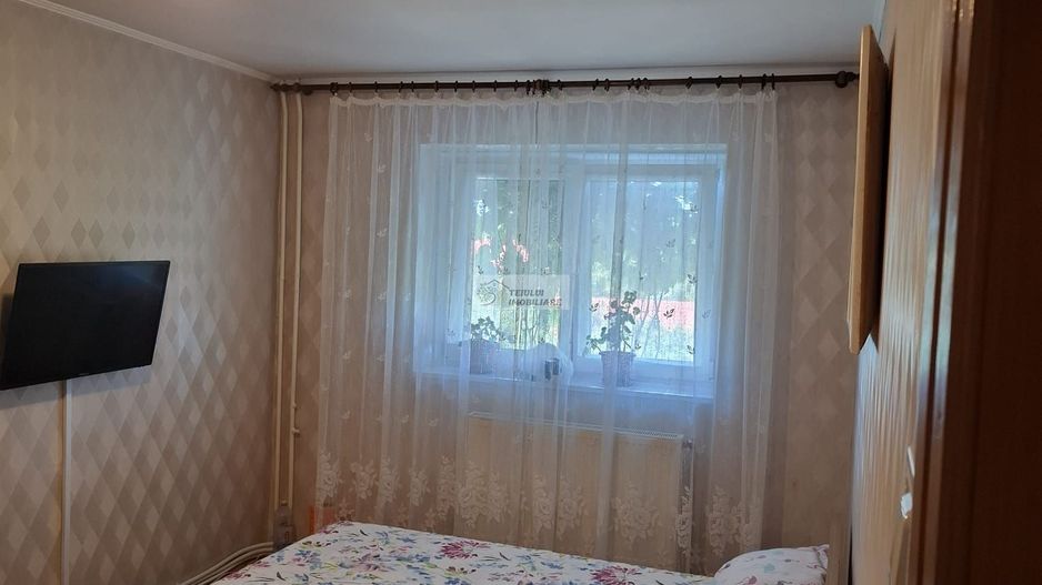 Apartament spatios de 4 camere+1 camera/etaj 2/125mp /Focsani/Finante - Poză 6