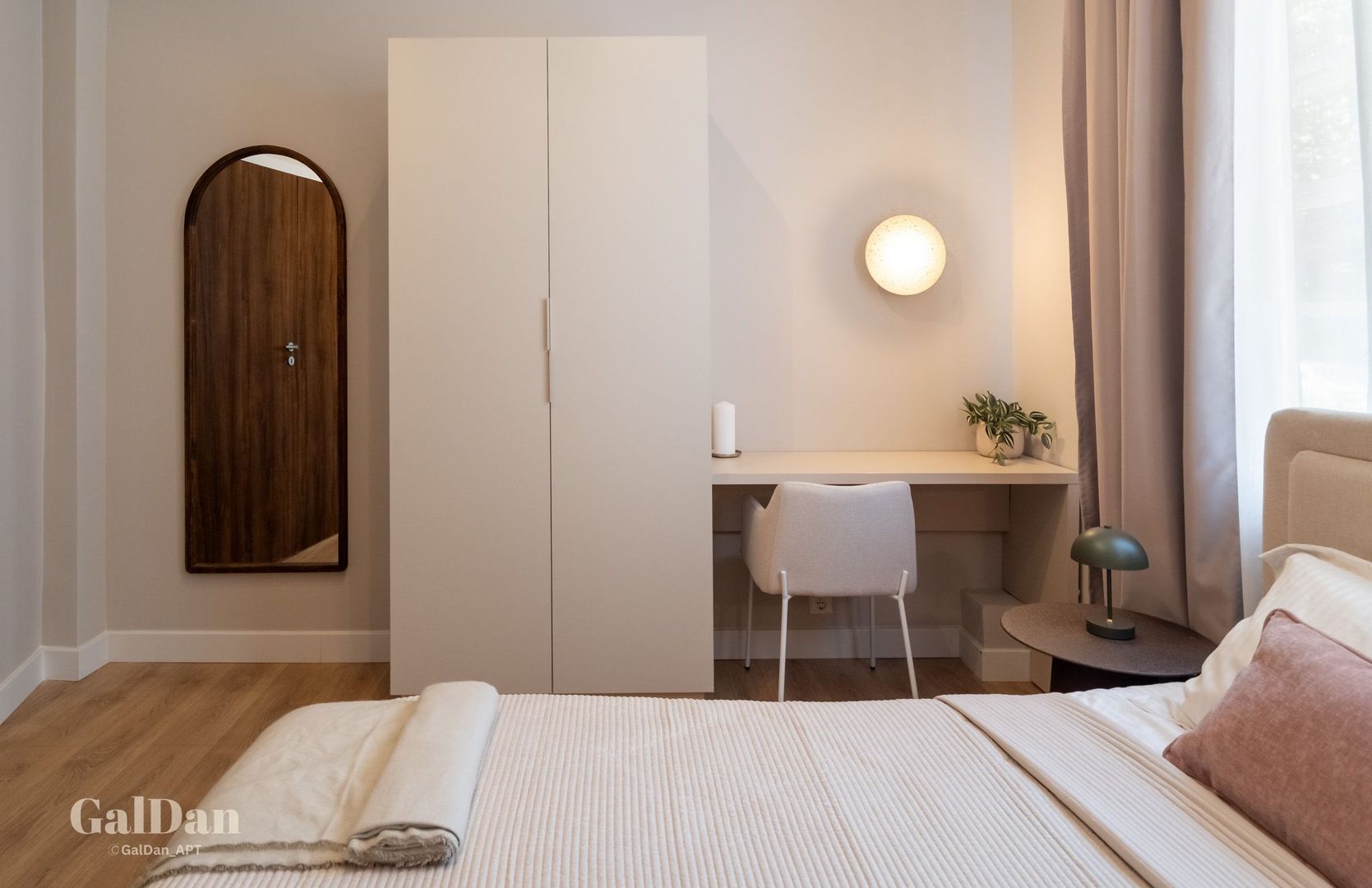 Apartament Premium cu 4 Camere | Ultracentral | GalDan Apartments - Poză 7