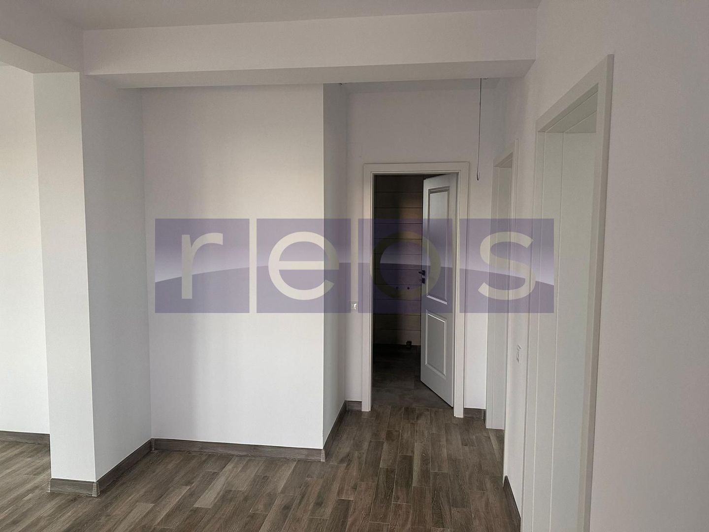 CASA DE VANZARE I CREVEDIA DARZA I 3 CAMERE - Poză 6