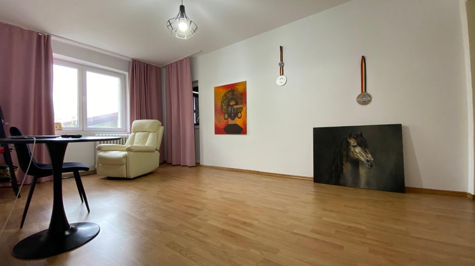 Apartament 4 camere  Bd. Ion Mihalache - Poză 1