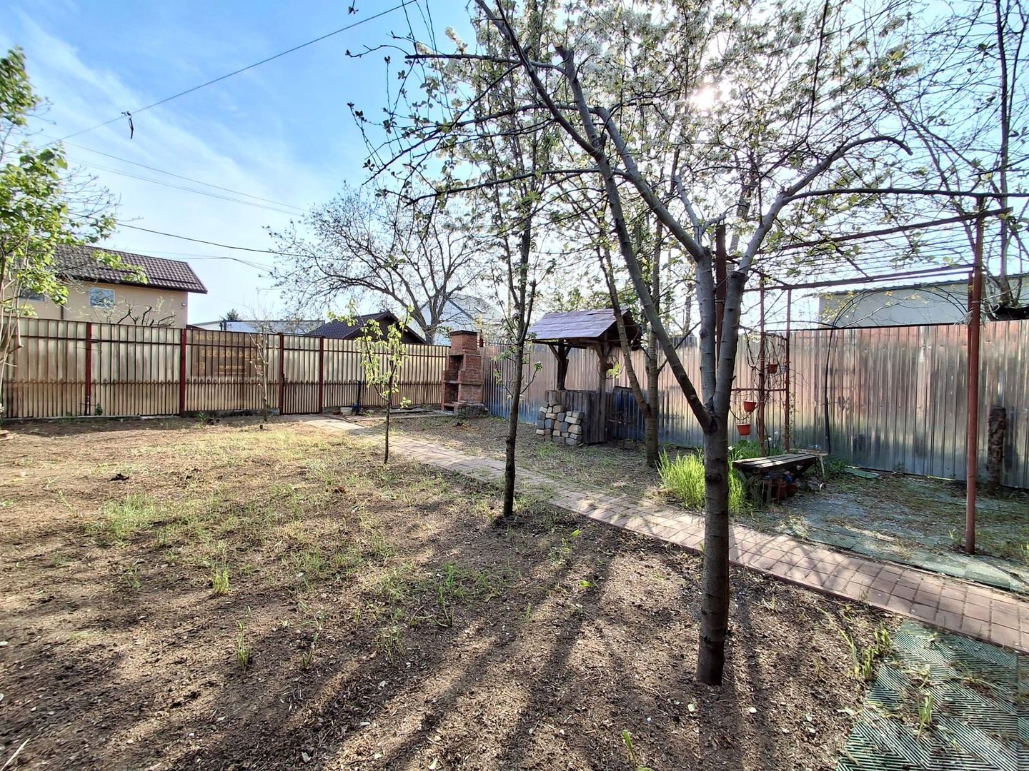 Teren plus Casa cu 2 Camere  zona Andronache – Gherghiței - Poză 5