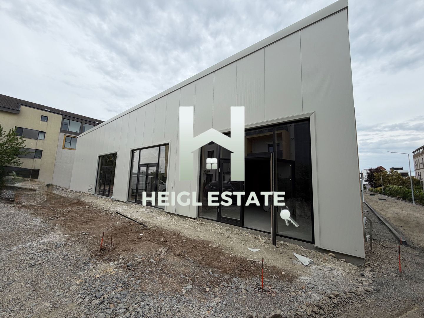 Spatiu comercial la intrare in Dumbravita - Poză 1