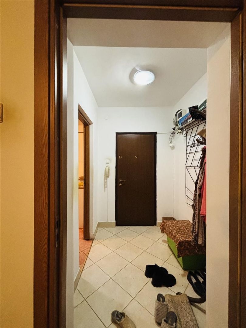 APARTAMENT CU 2 CAMERE SEMIDECOMANDAT ZONA CANTEMIR - Poză 9