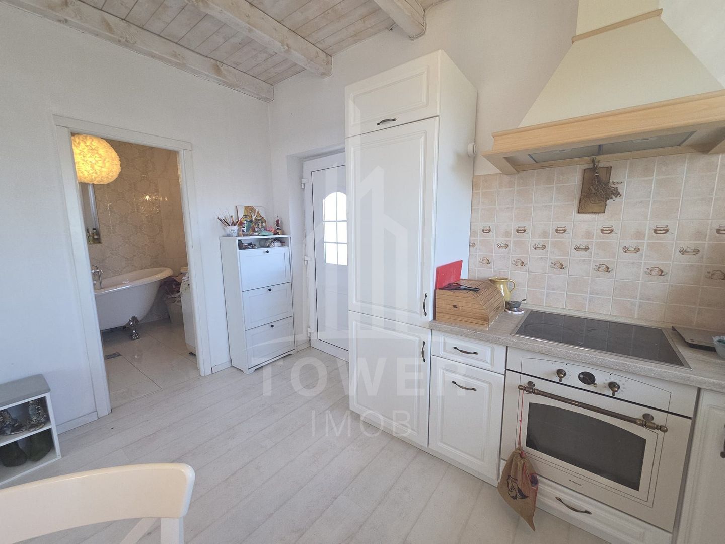 Casa de inchiriat cu vedere panoramica spre munti langa Sibiu - Poză 5