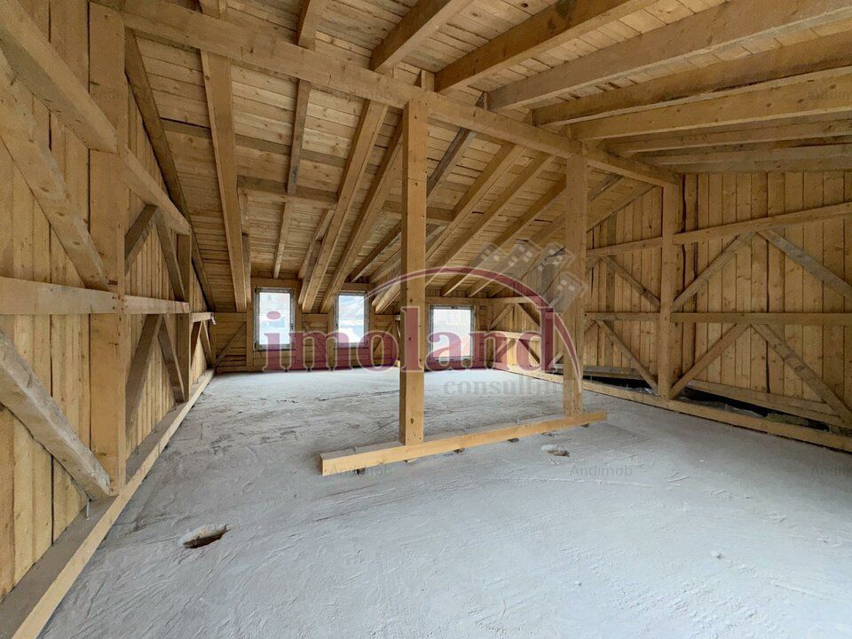 Vanzare vila Ultracentral, singur curte - Poză 2