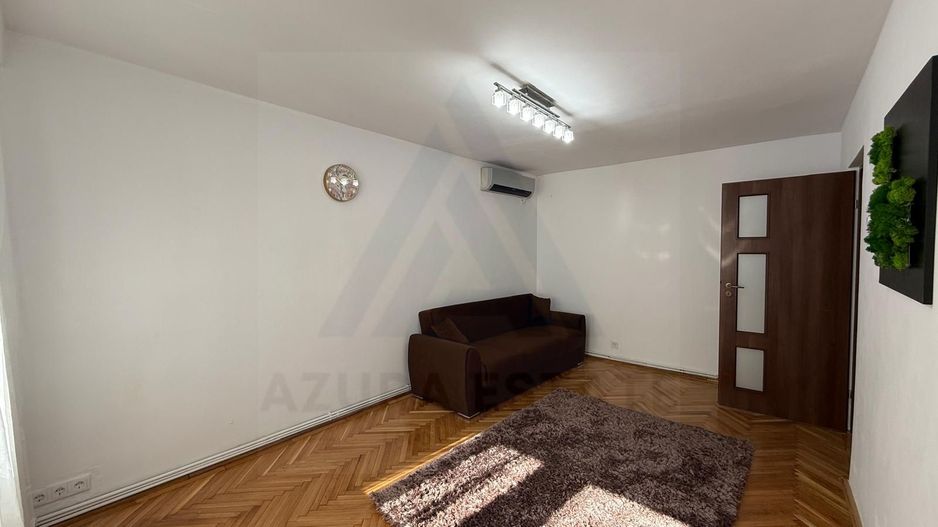 Apartament 4 camere 2 bai 2 balcoane decomandat Etaj 2/4  Valea Aurie - Poză 2