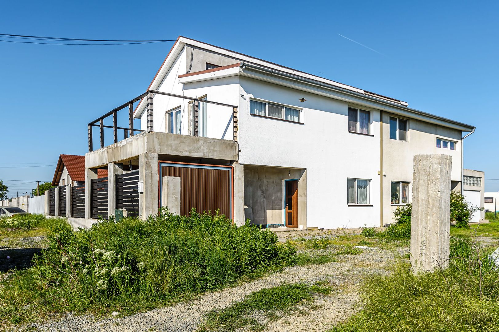 Casă cu 4 camere în cartier Europa, Vladimirescu. - Poză 1