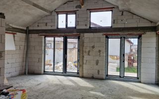 CASA  LA ROSU DE VANZARE IN OARDA, LA 170000 - Poză 2