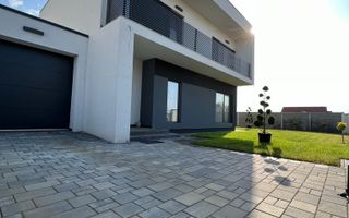 Vilă de Lux I Design contemporan si curte 360 mp I Dumbravita - Poză 1