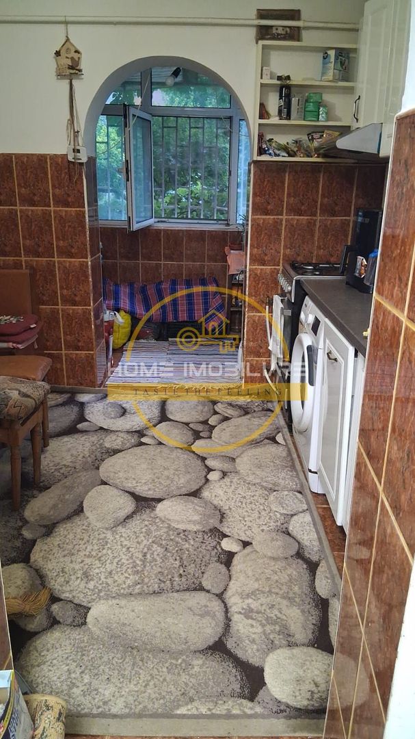 Apartament 3 Camere Decomandat Mobilat si Utilat Nicolina-Frumoasa Bloc 1984 - Poză 6