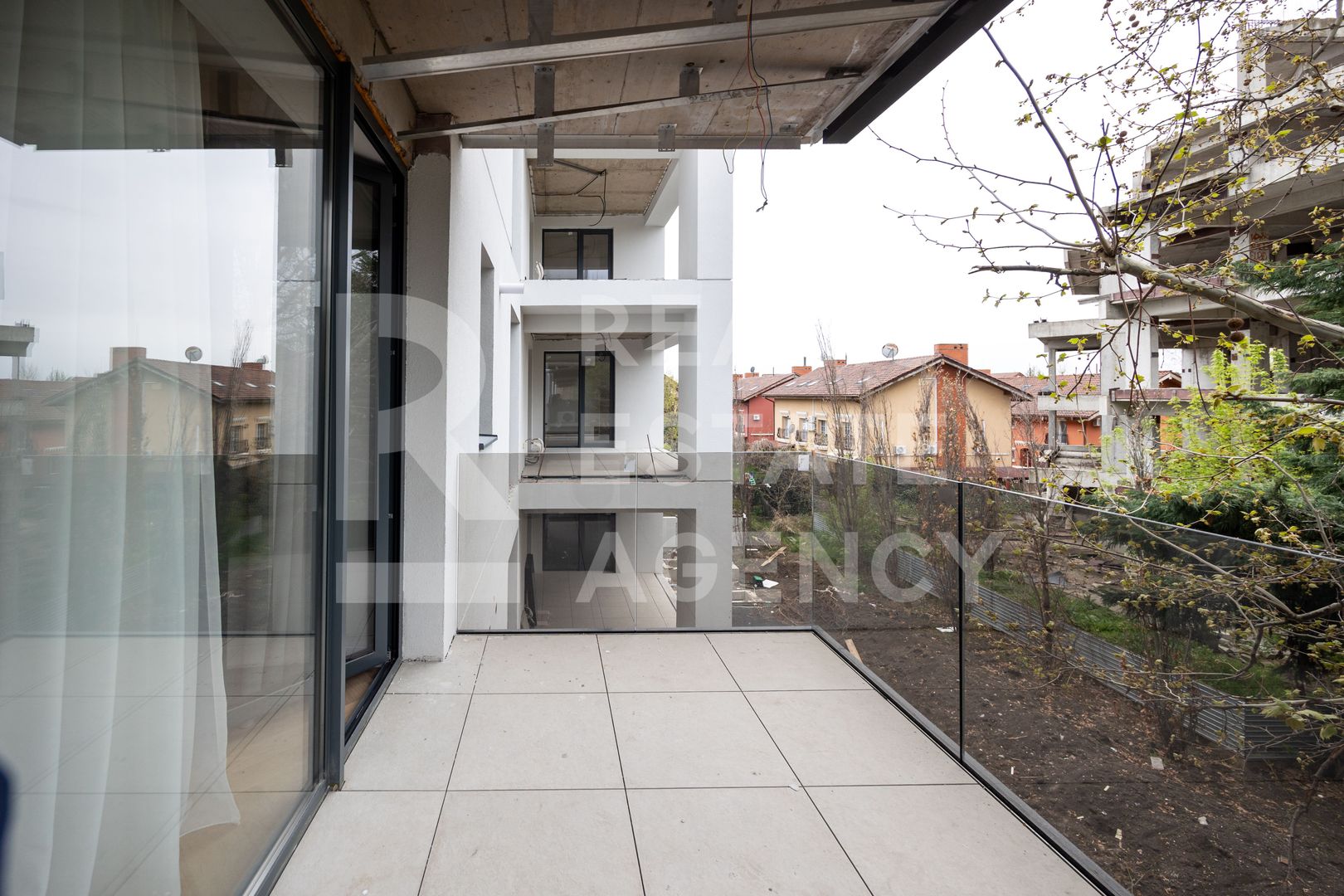 Vânzare, apartament cu 2 camere, zona Voluntari - Poză 19