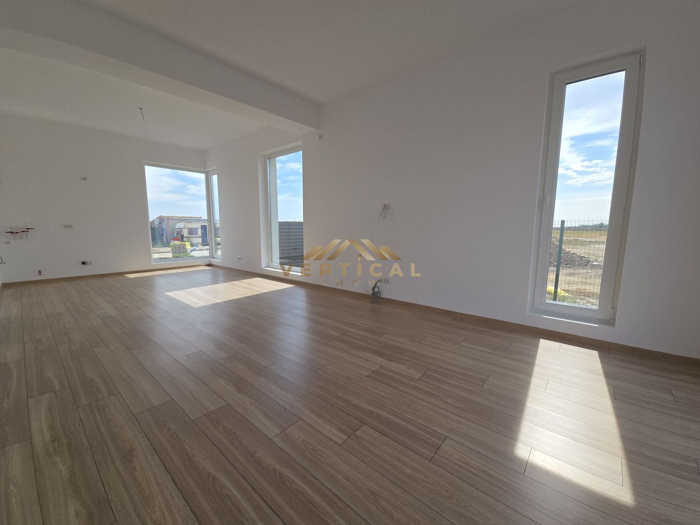 Casa de vis intr-un cartier rezidential nou / Berceni Mega Parc - Poză 4