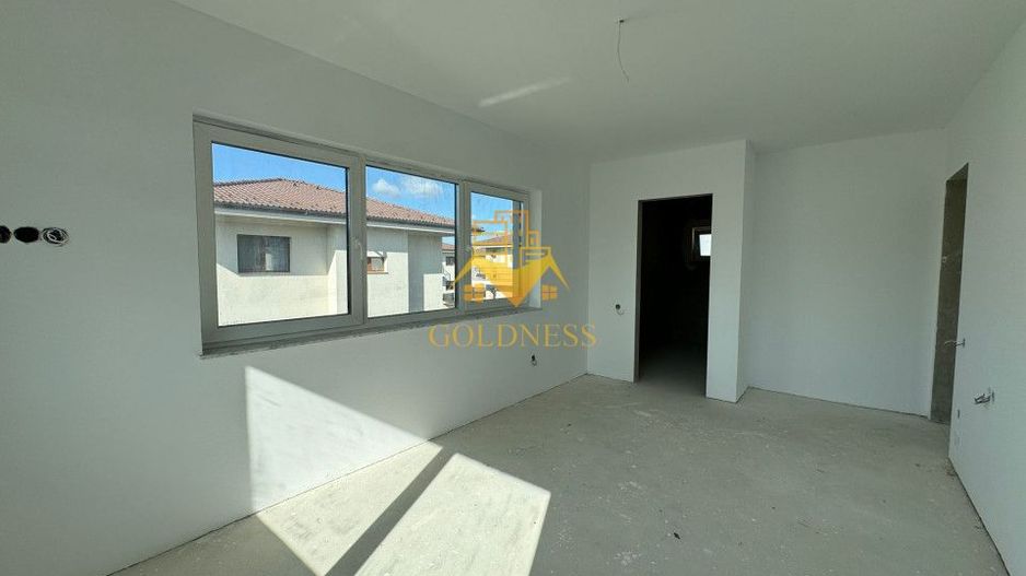 Casa 4 Camere Semifinisata, Curte 450mp, Terasa 65mp,  Dezmir - Poză 9