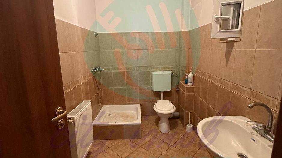 Imobil mixt renovat 184 mp | Locuință / birou / showroom | Zonă centrală Carol - Poză 8