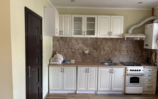 Casa 3 dormitoare curte de 300 mp utili garaj deschis Calea Surii Mici - Poză 3