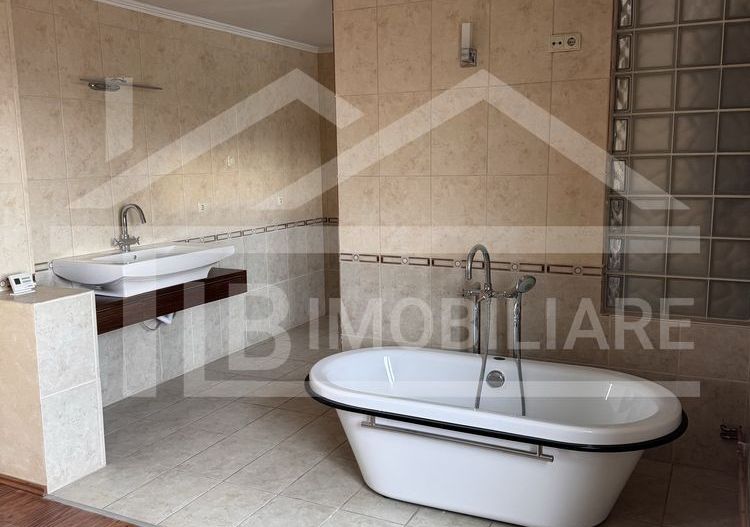 Apartament cu 2 camere, 43mp, Zona Ultracentral - Poză 3