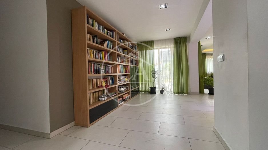 Casa de inchiriat cu 4 camere  in zona Nufaru, Oradea. - Poză 8