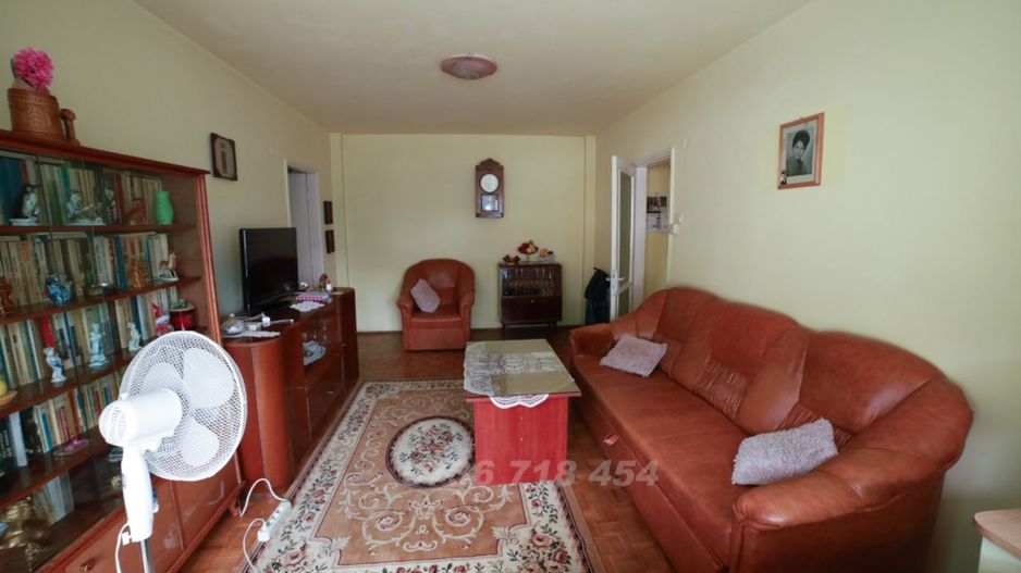 Centru 2 Camere , 52mp, liber, 120000Euro - Poză 1
