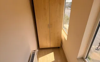 Recent renovat| partial mobilat| 2 camere| garaj, et.2| lift| balcon 12 mp. - Poză 12