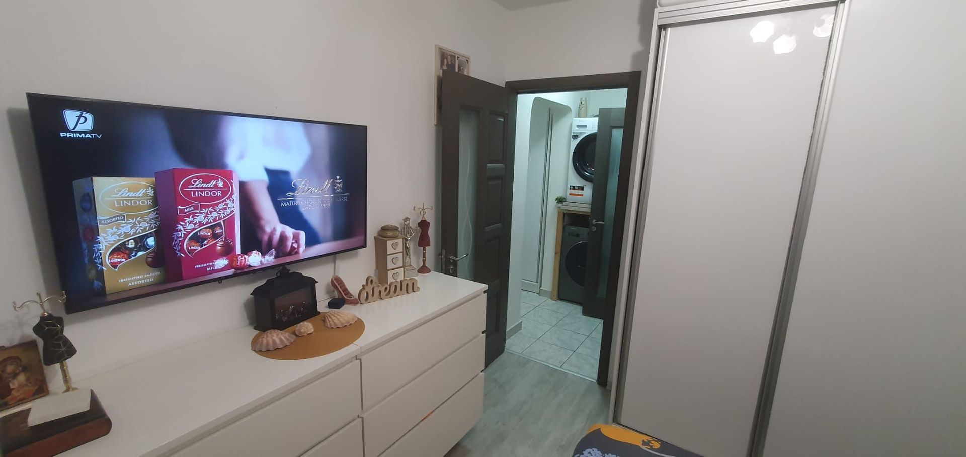 APARTAMENT 3 CAMERE DRUMUL TABEREI BLOC 1974 ETAJ 1 - Poză 3