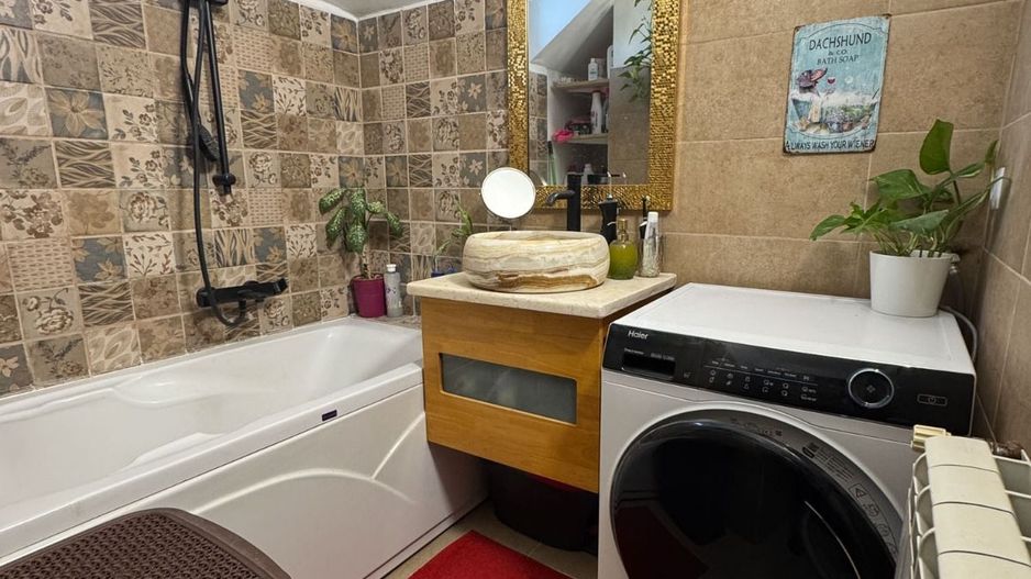 Apartament 2 camere - Domenii, etaj 2/2, centrala noua, curte, boxă, pod. - Poză 10