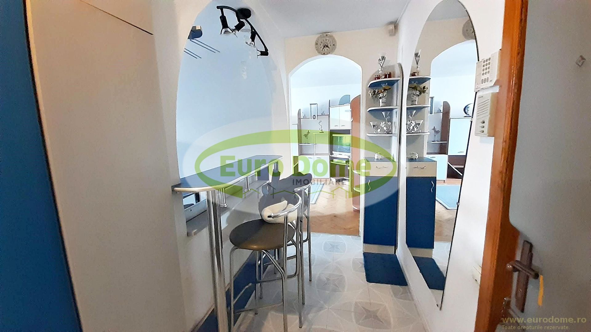 Grivitei ,zona Colinei apartament mobilat si utilat complet - Poză 4