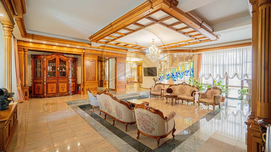 Ultracentral -Cladire impozanta  D+P+2E. - Poză 3