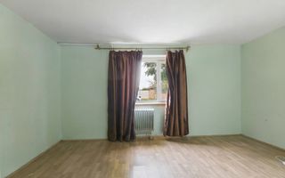 Casă modestă cu 3 camere din văiugă în Bătania - Poză 3