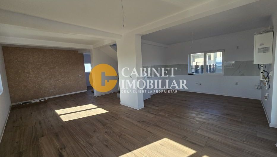 MIROSLAVA - Casa individuala - 4 camere - teren drept - finisaje moderne - Poză 2