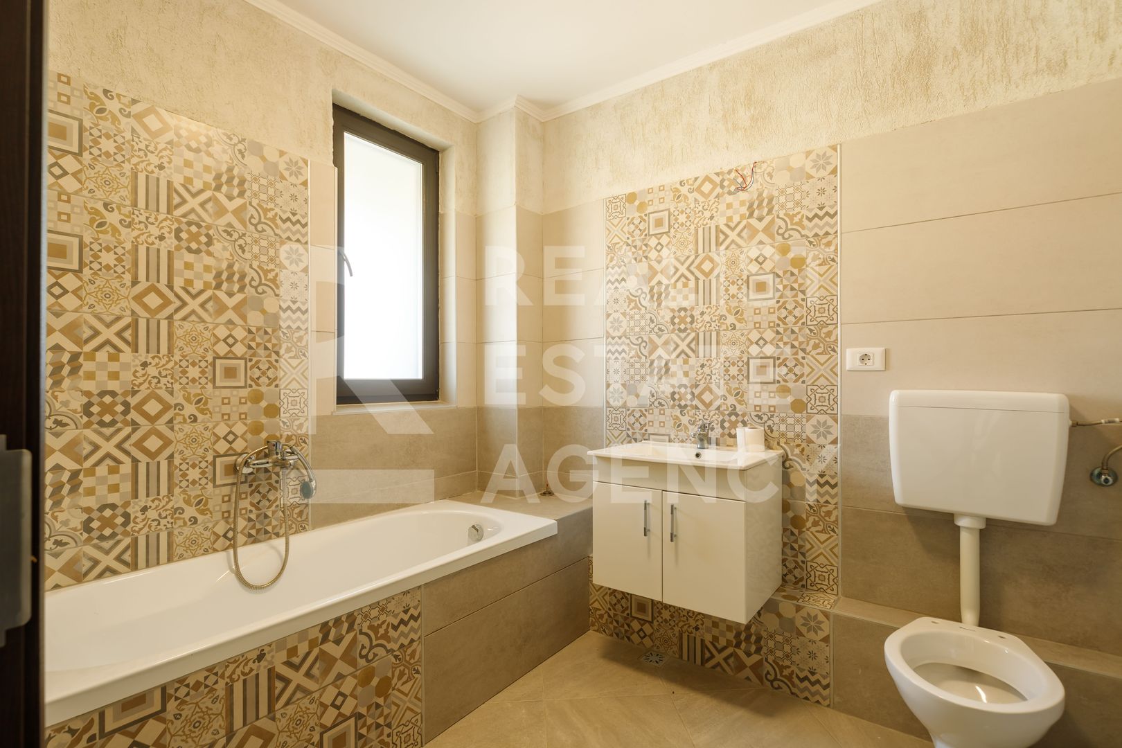 Vânzare, casă cu 4 camere, loc. Măgurele, Ilfov - Poză 24