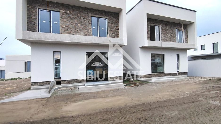 Casa noua in Selimbar, Sibiu - Poză 3