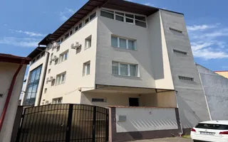 De închiriat: clădire birouri - clinică - 800 mp - renovată - Poză 25