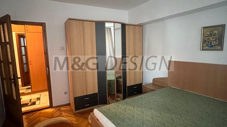 Inchiriez 3 camere decomandate zona Complex - Poză 5