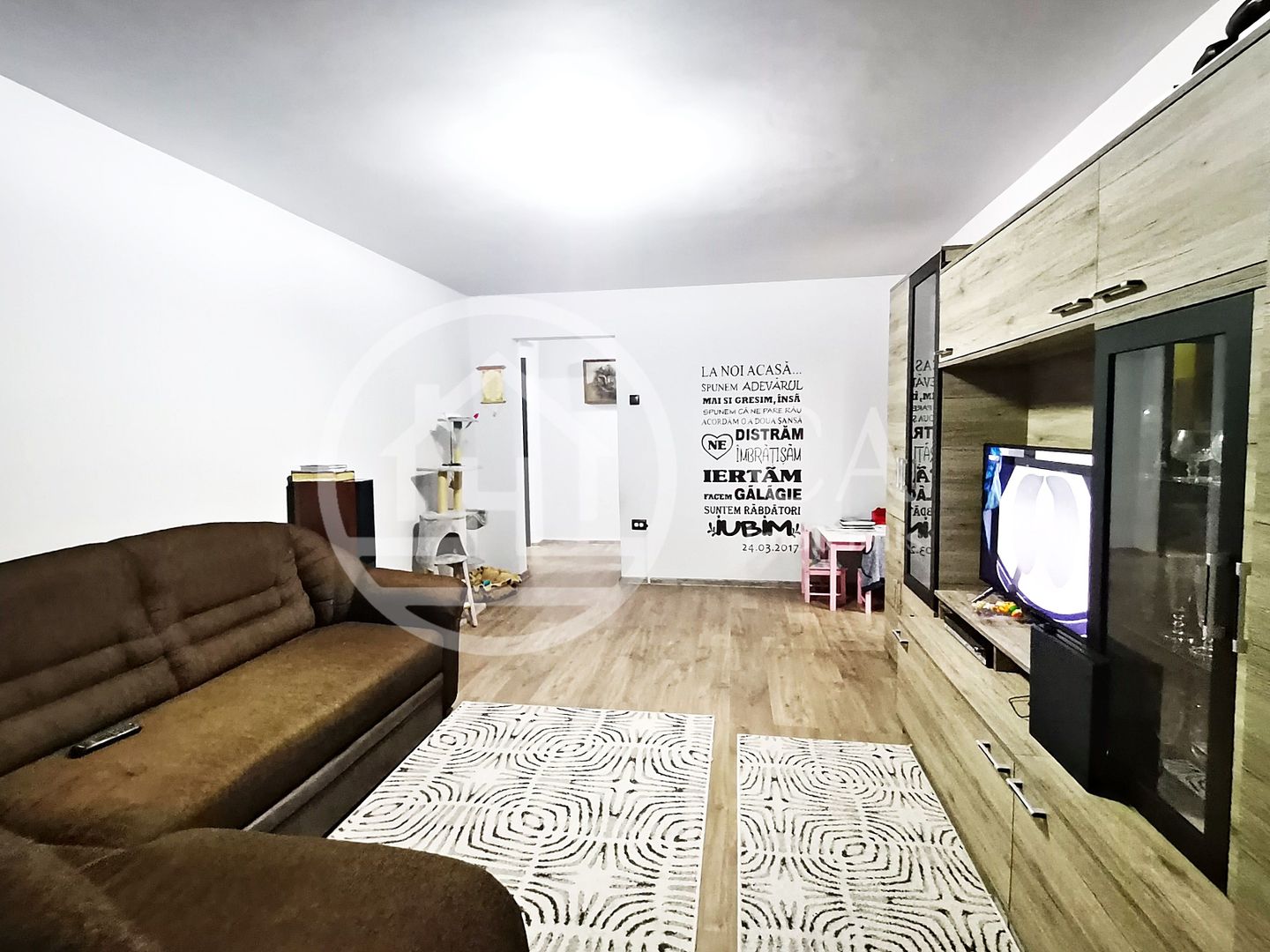 Apartament cu 4 camere de vanzare in Decebal, Oradea - Poză 2