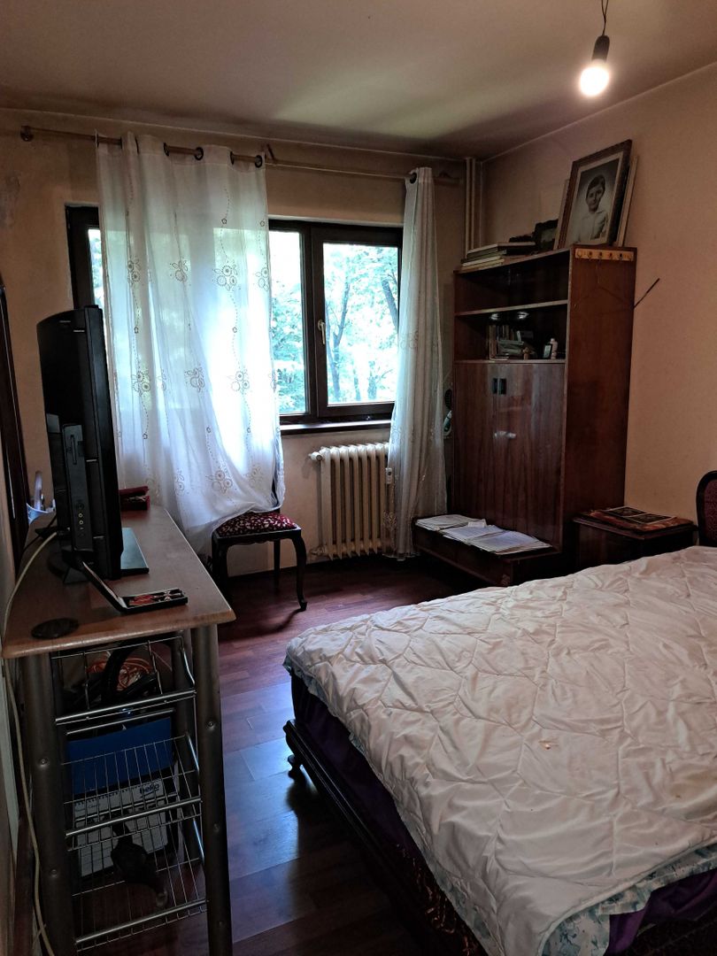 Apartament 4 camere, Bld. Brancoveanu, Aleea Covasna. - Poză 9