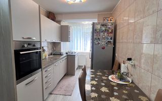 Apartament 3 camere, 62 mp, zona Scoala nr. 11 - fostul Complex Continental - Poză 19