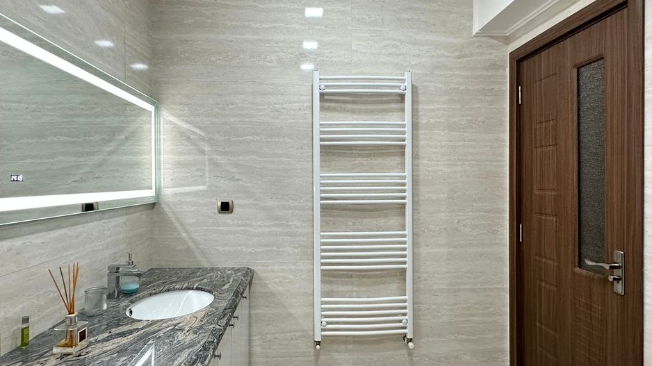 Vând apartament 3 camere 3 minute de Coresi complex ISARAN - Poză 16