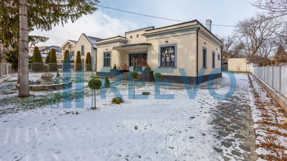 Spațiu comercial de închiriat, Ioniță S. Sturza, Bacău - Poză 1