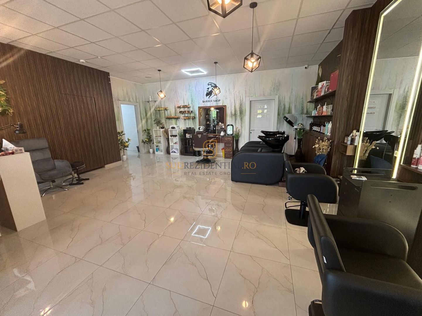 De vanzare afacere la cheie – Salon utilat si mobilat, Bd. Metalurgiei - Poză 3